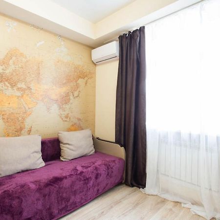 Apartmán New Studio In The Center - Korolenka Str. 25/62 Charkov Exteriér fotografie